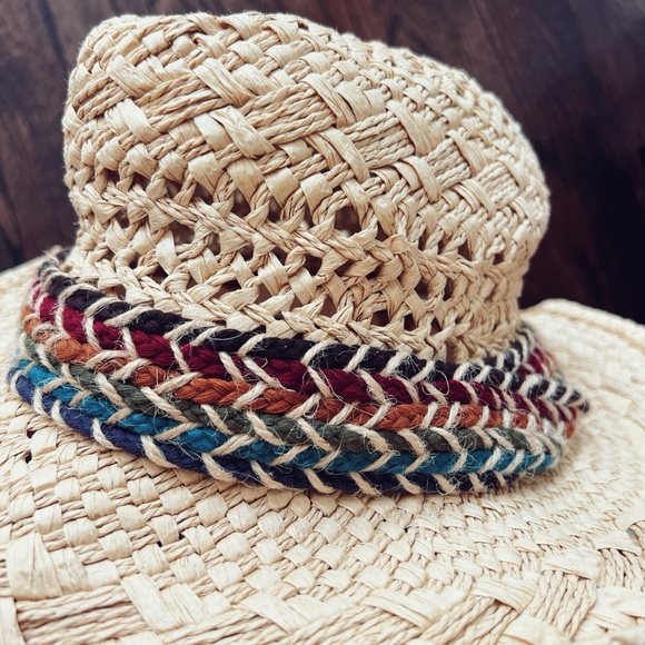 Cute boho hat with felt detail OS - Picture 4 of 5